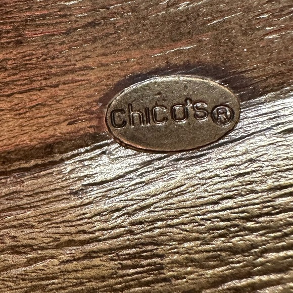 Chico's Gold Chunky Bracelet Magnetic closure. - Picture 7 of 8